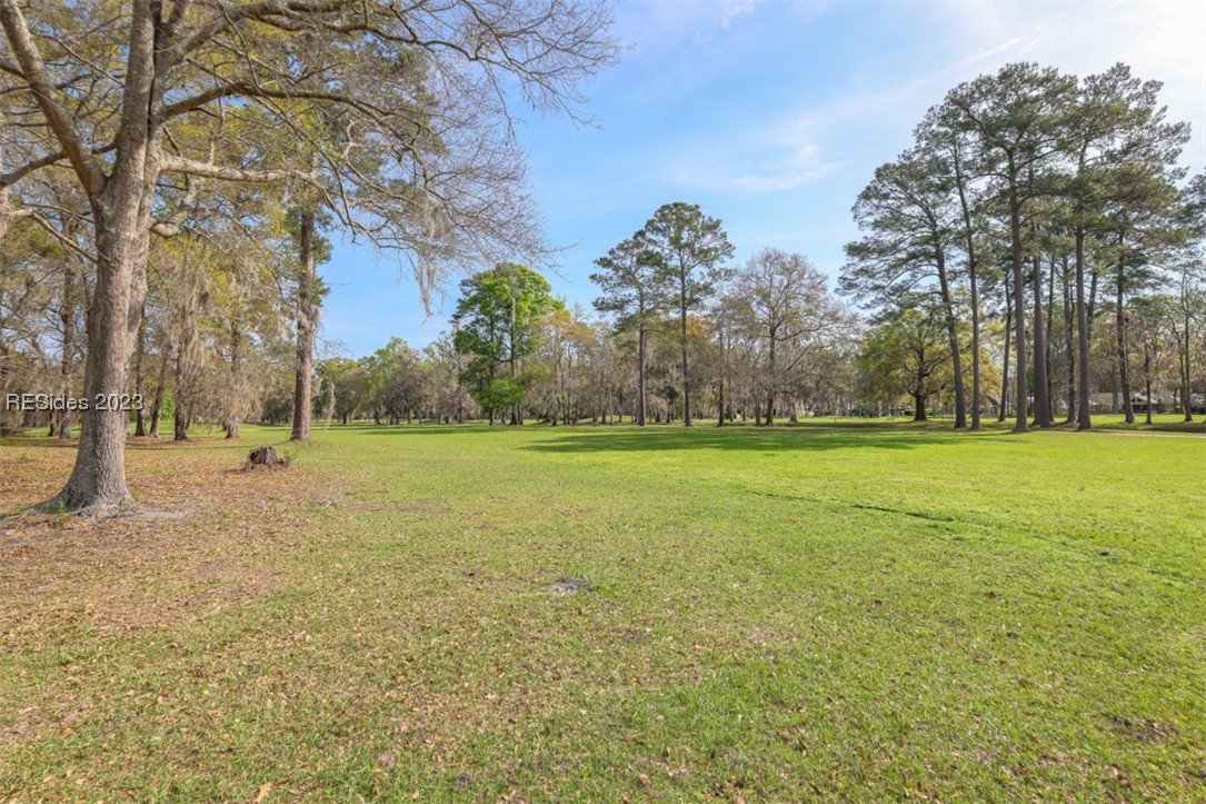 51 White Oaks Circle