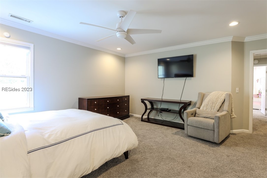 51 White Oaks Circle