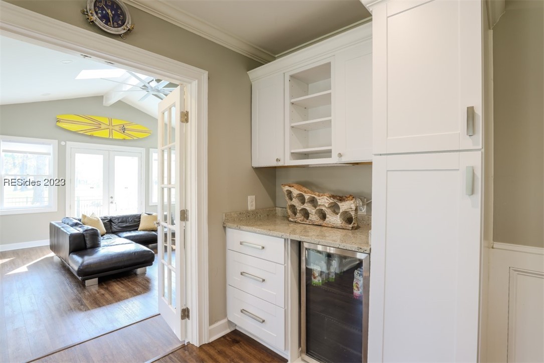 51 White Oaks Circle