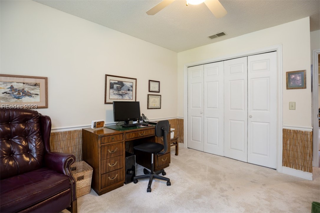 19 White Oaks Circle