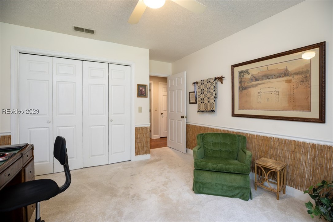 19 White Oaks Circle
