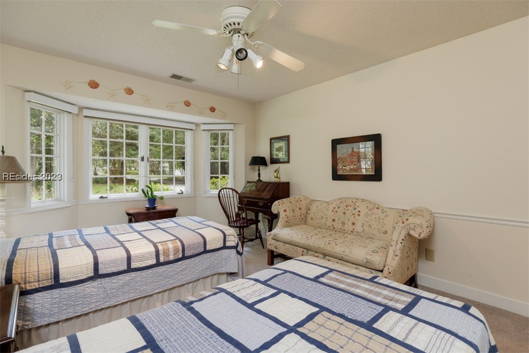 19 White Oaks Circle