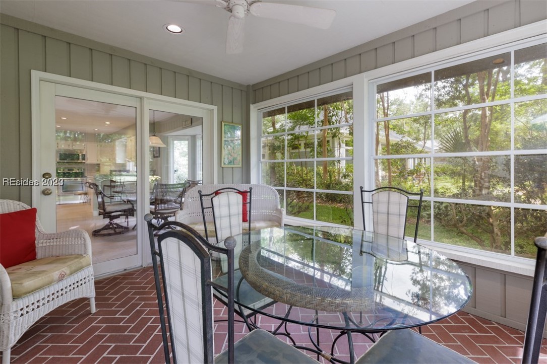 19 White Oaks Circle