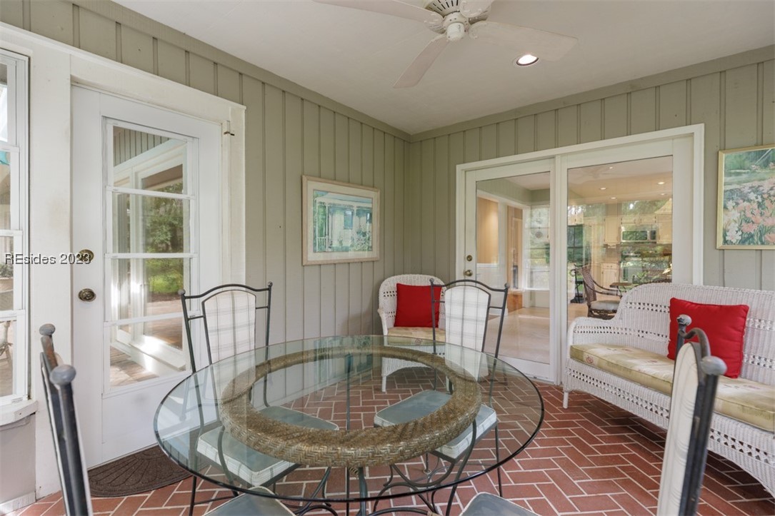 19 White Oaks Circle