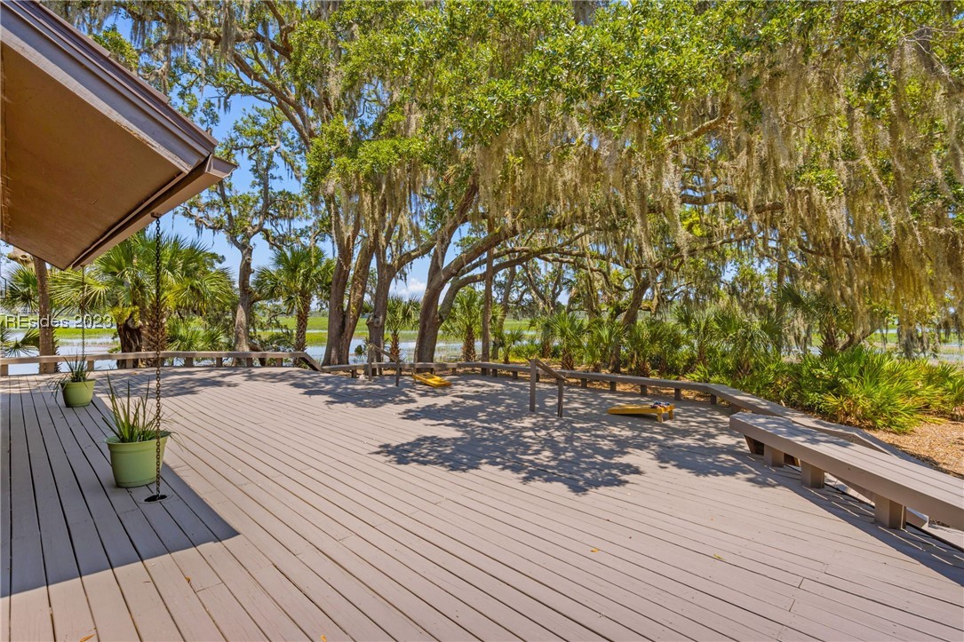 1 Sanderling Court