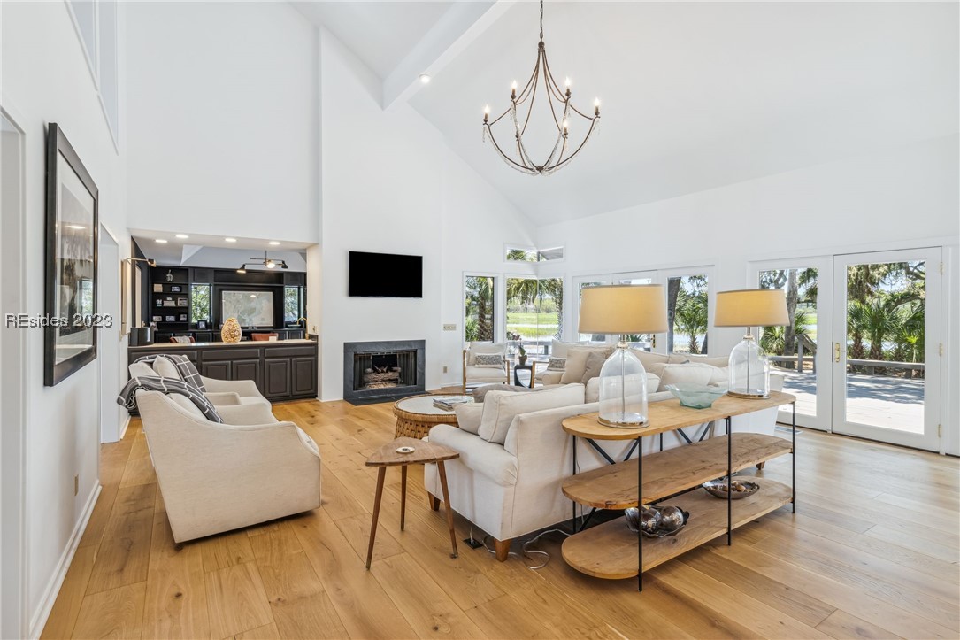 1 Sanderling Court