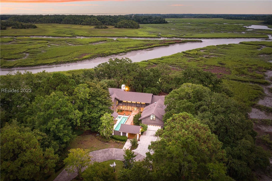 1 Sanderling Court