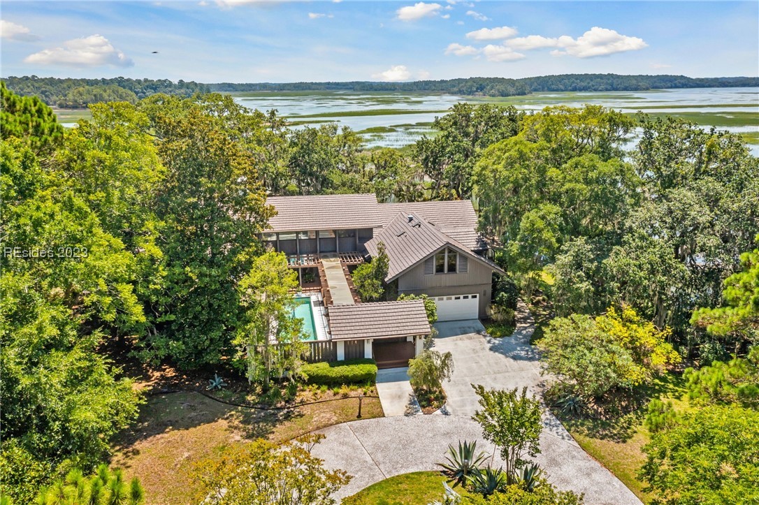 1 Sanderling Court