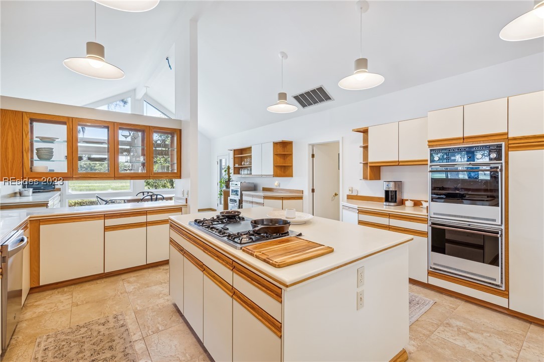 1 Sanderling Court