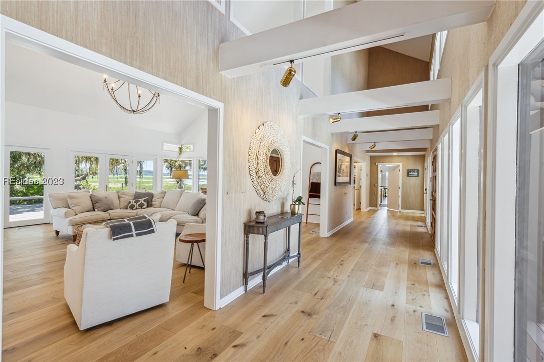 1 Sanderling Court