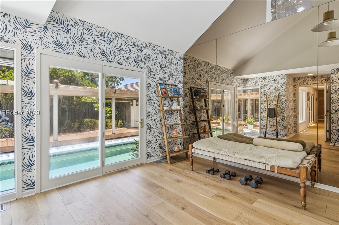 1 Sanderling Court