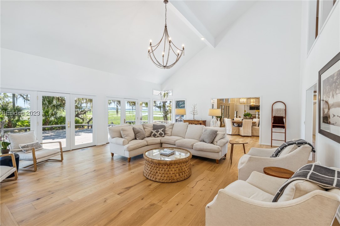 1 Sanderling Court