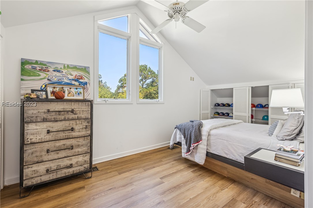 1 Sanderling Court