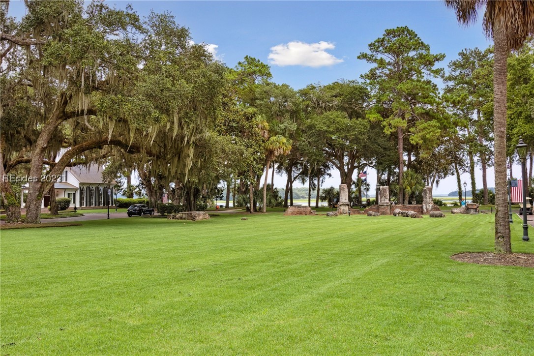 33 Village Park Square