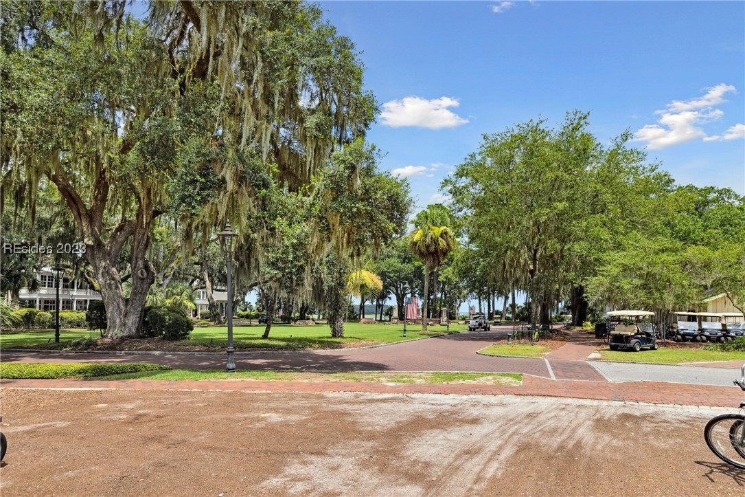 33 Village Park Square