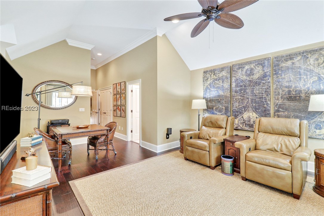 6 Newberry Court