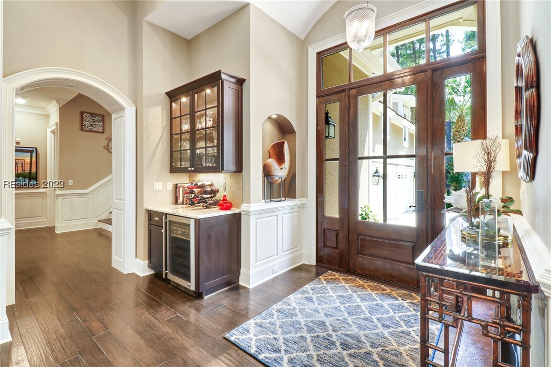 6 Newberry Court