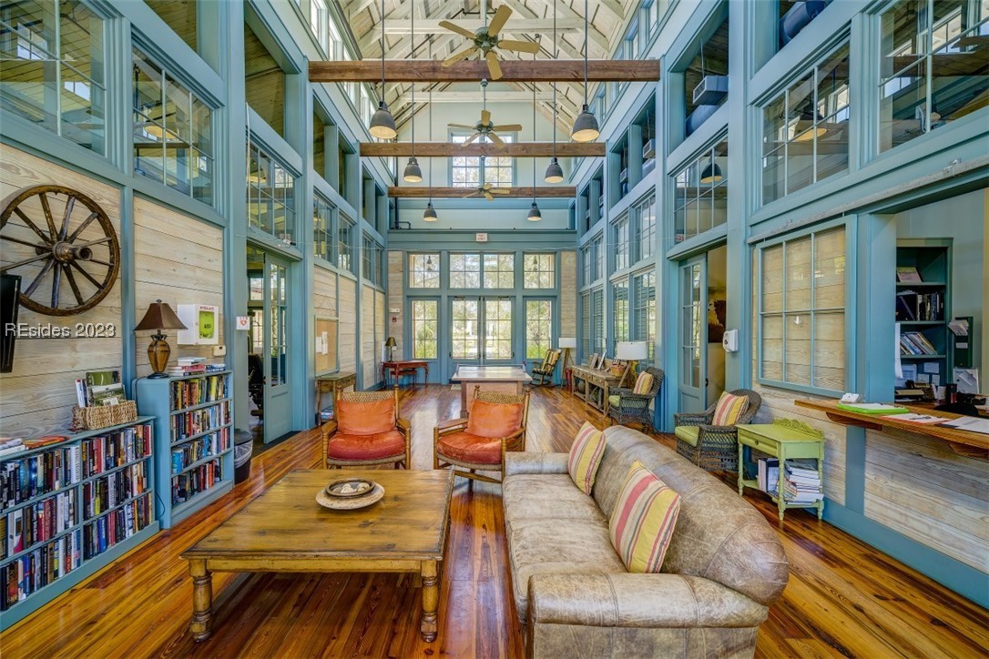 3 Old Oak Road