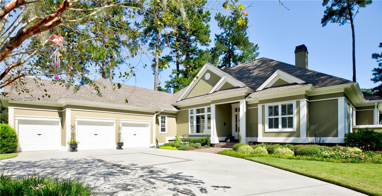 81 Lexington Drive