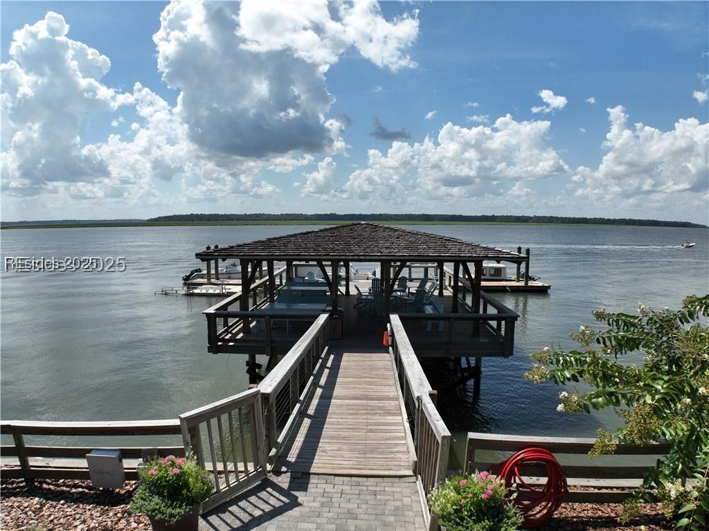 71 Inverness Drive
