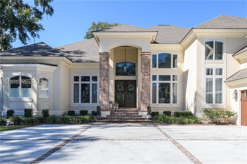 71 Inverness Drive