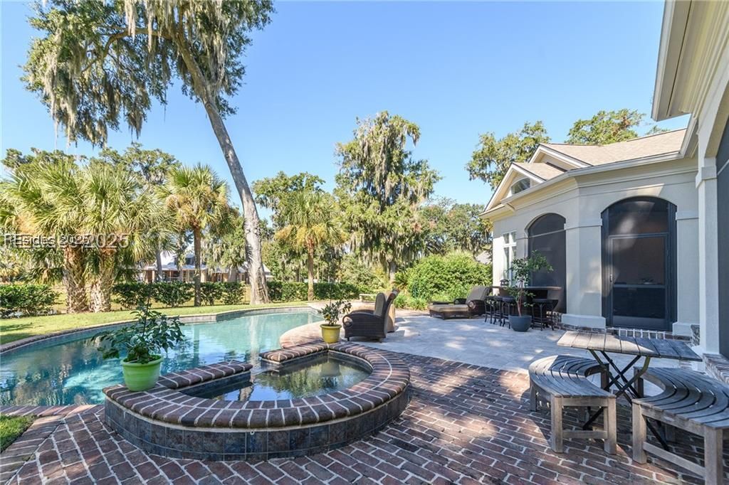 71 Inverness Drive