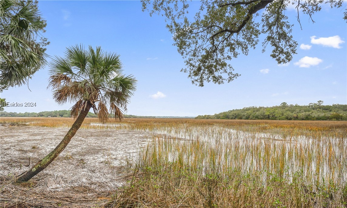 1454 Gleasons Landing Drive