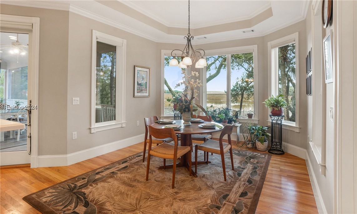 1454 Gleasons Landing Drive
