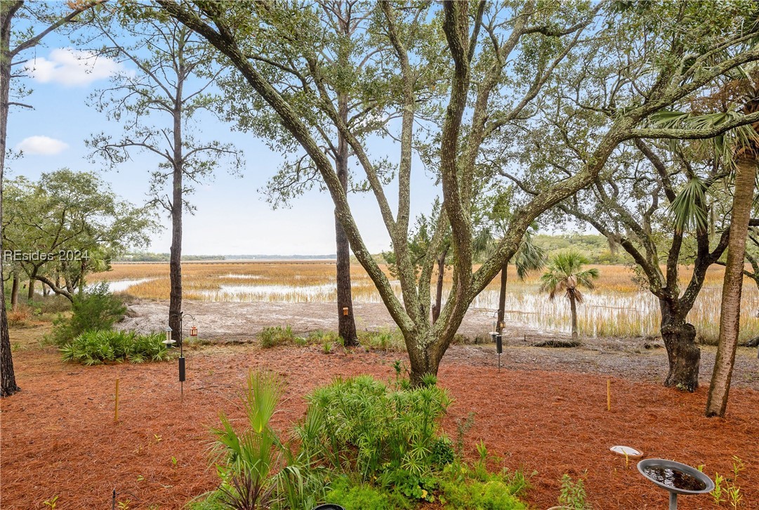 1454 Gleasons Landing Drive
