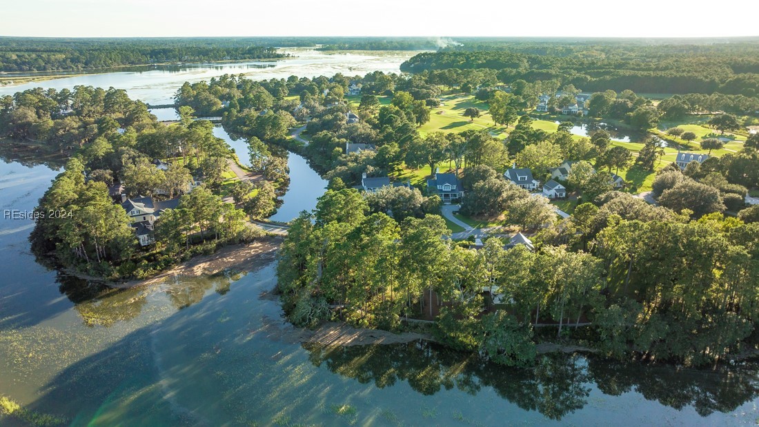 22 Carrier Bluff