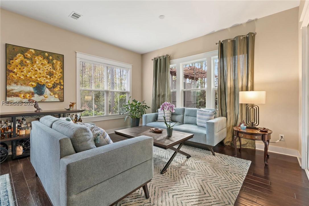 29 Driftwood Court W