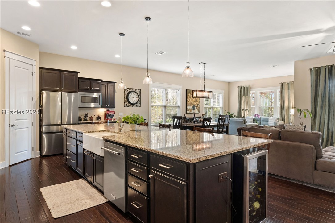 29 Driftwood Court W