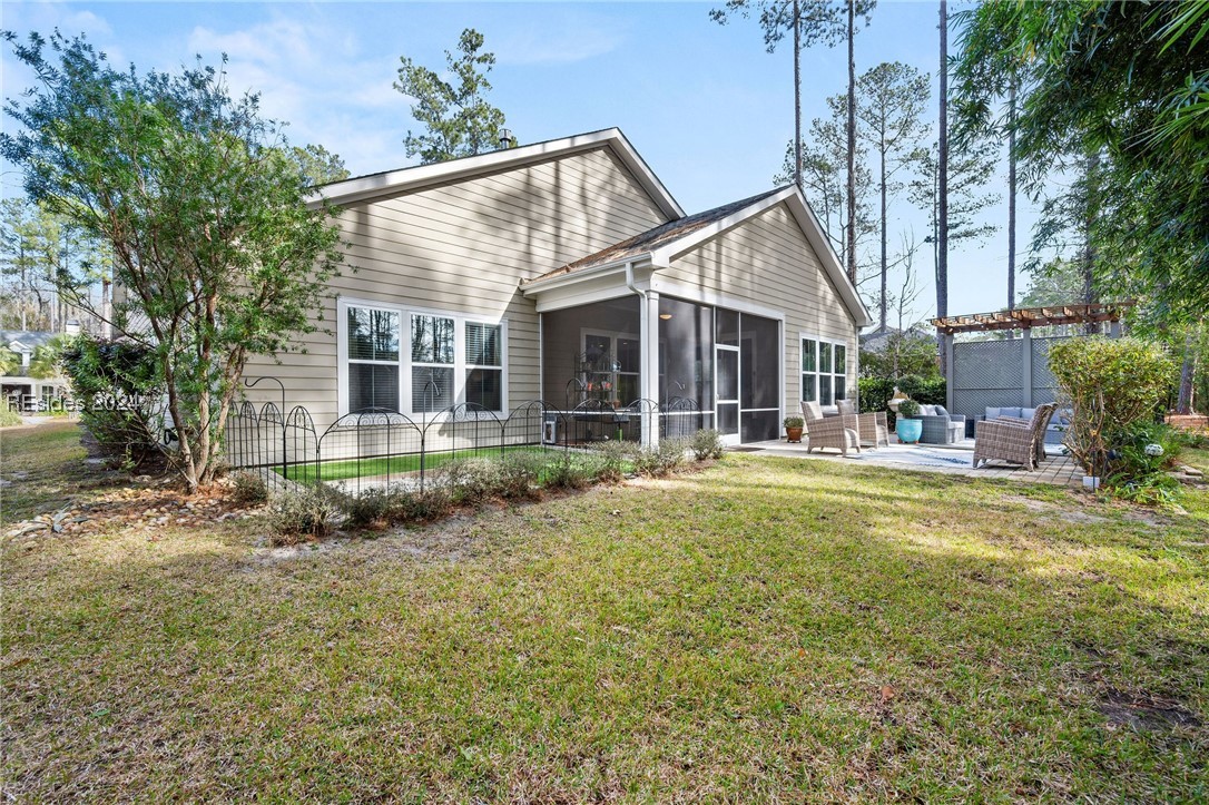 29 Driftwood Court W
