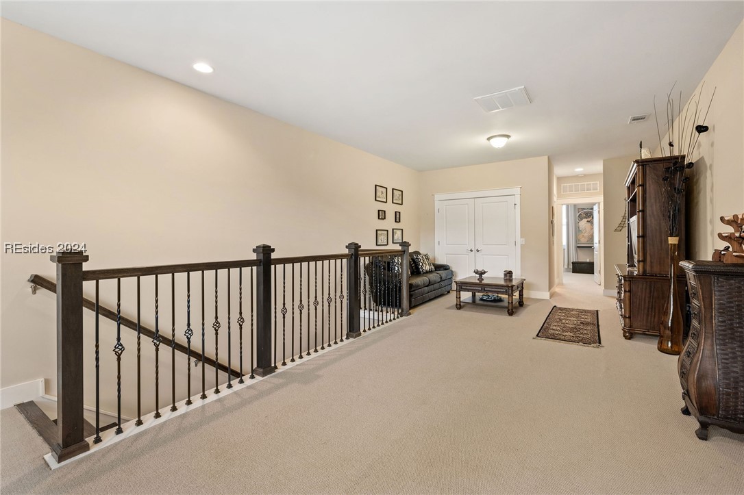 29 Driftwood Court W