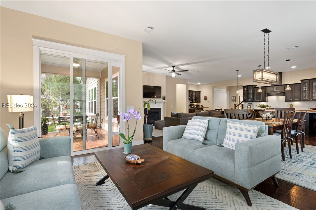 29 Driftwood Court W