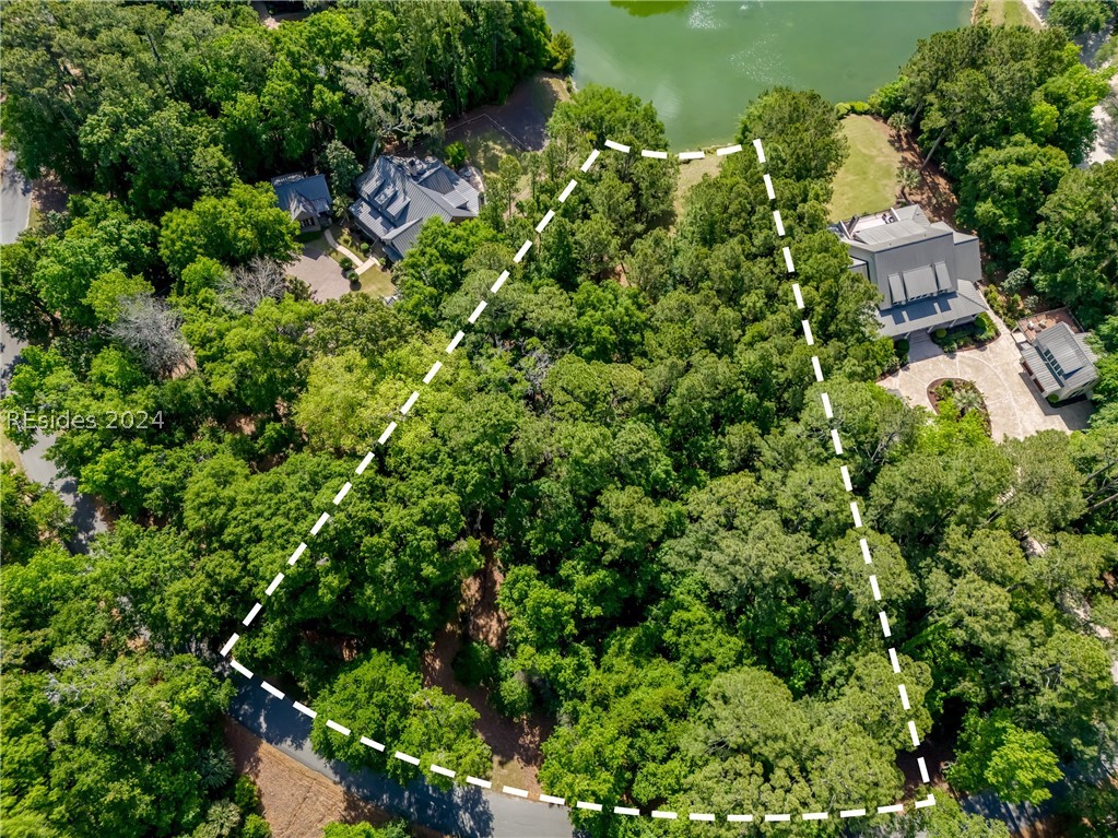 24 Greenleaf Road