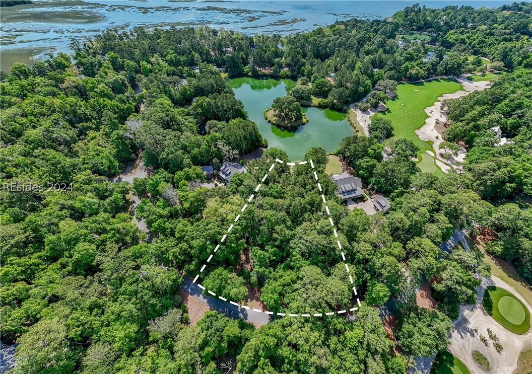 24 Greenleaf Road