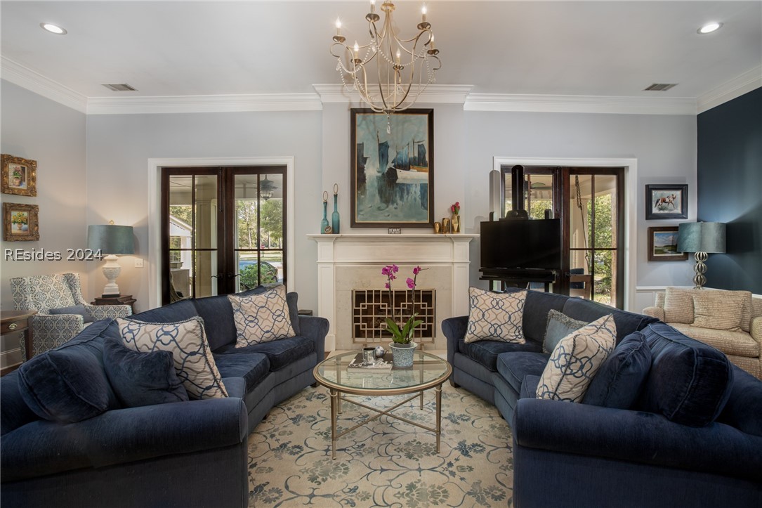 4 Ivanhoe Circle