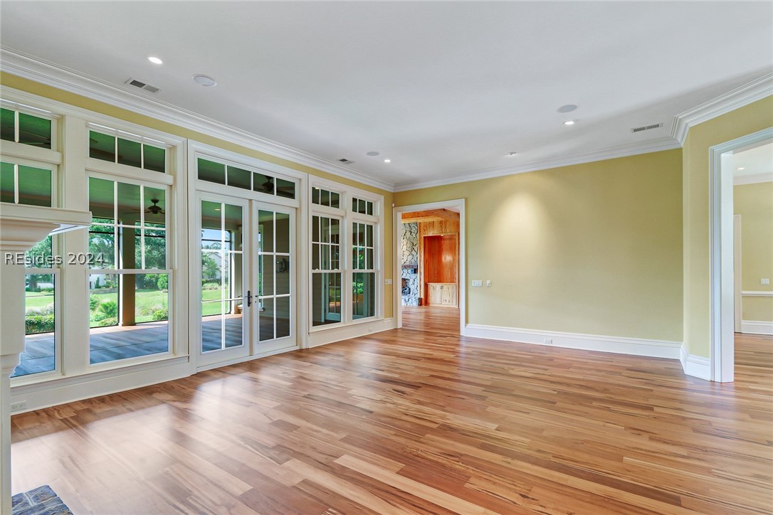 90 Cumberland Drive