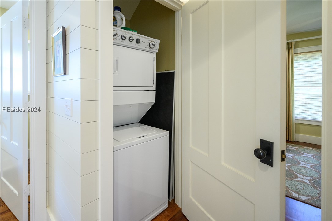 2 Kestral Court