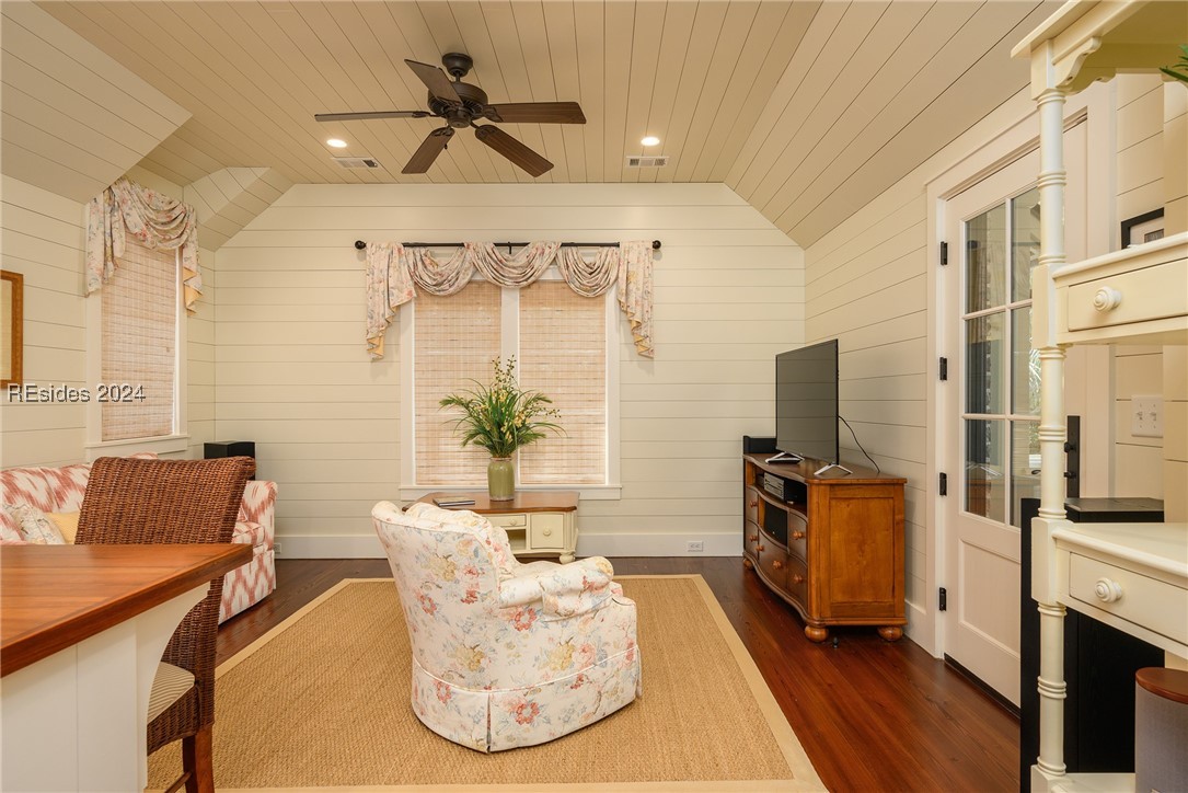 2 Kestral Court