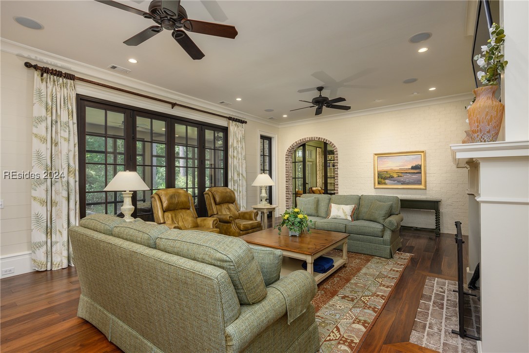 2 Kestral Court