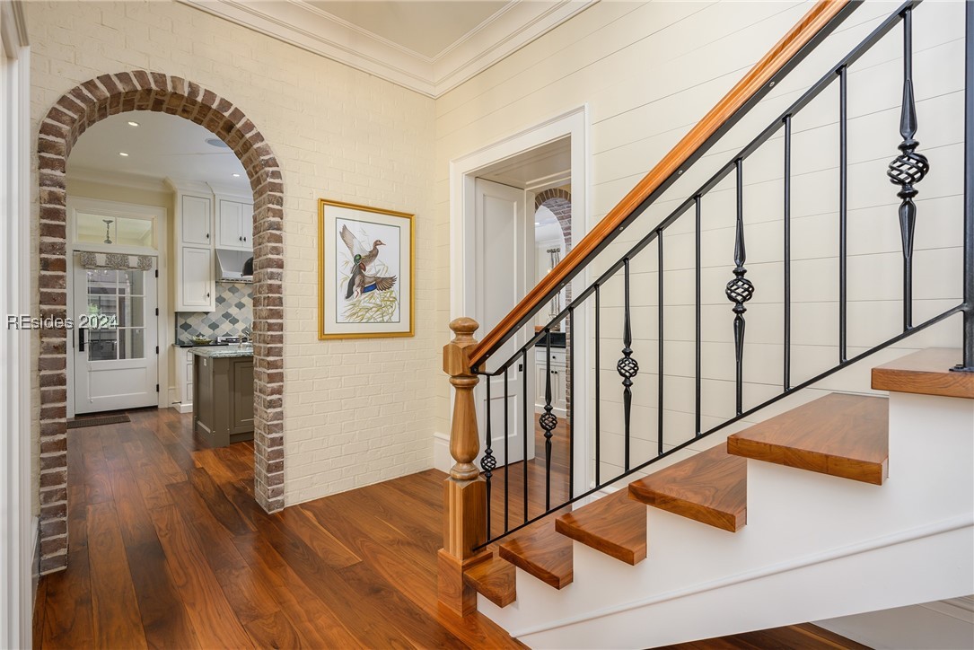 2 Kestral Court