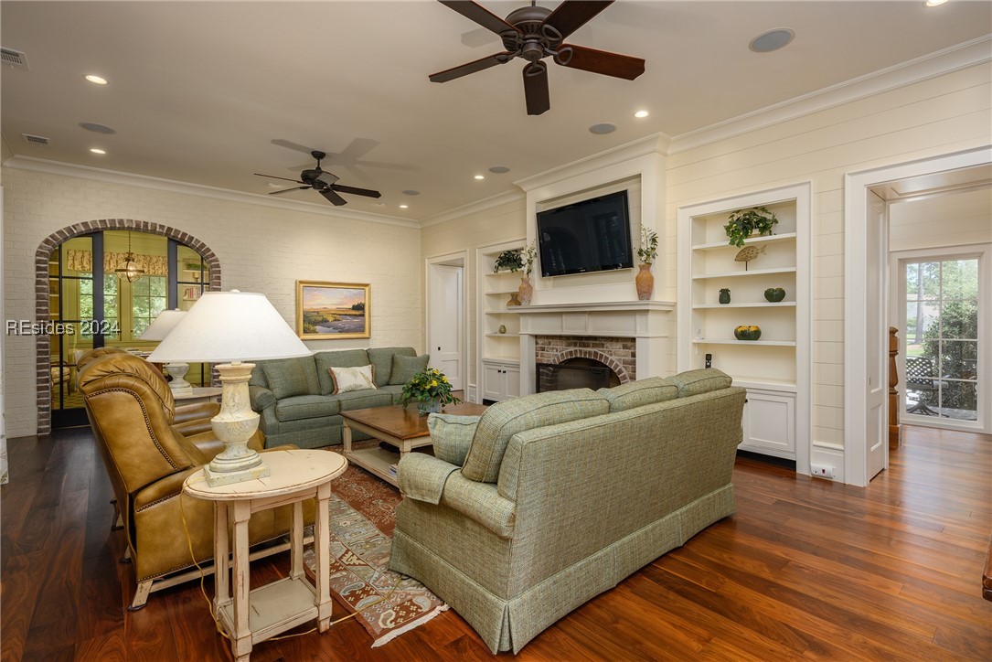 2 Kestral Court