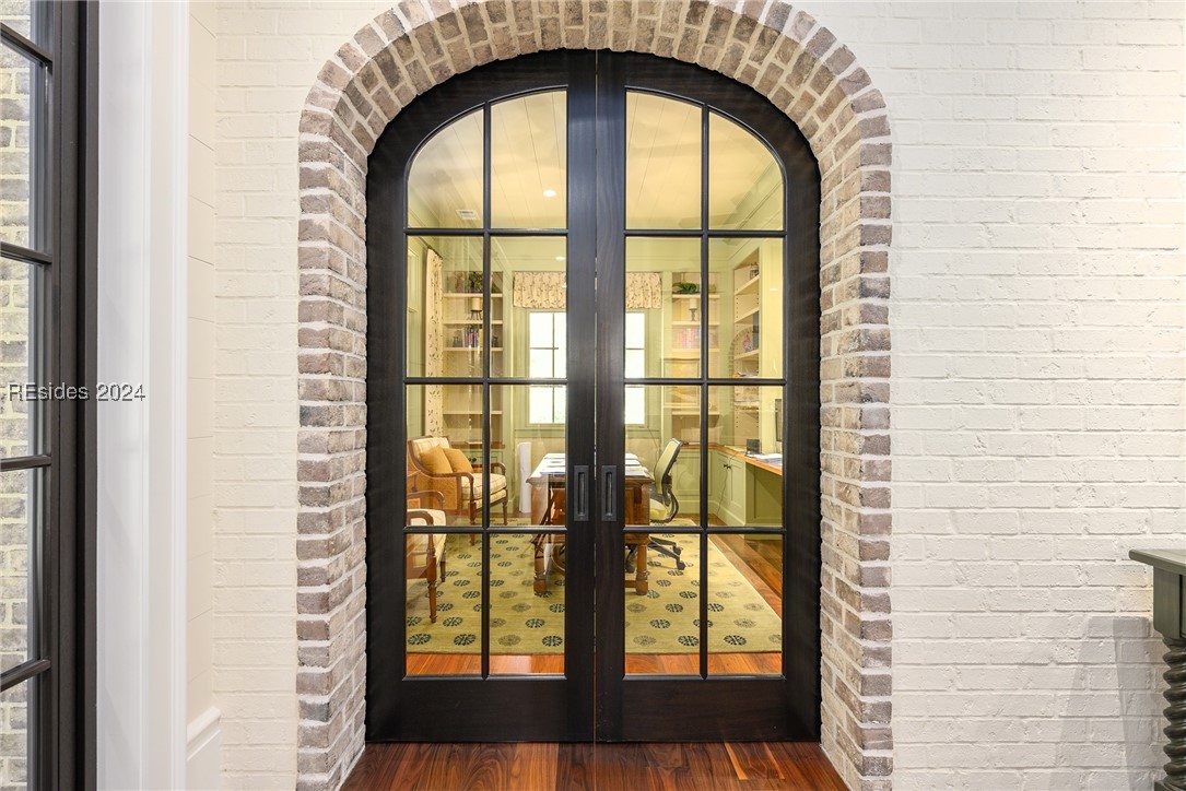 2 Kestral Court