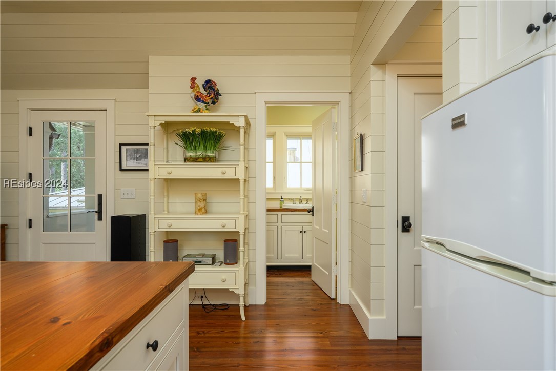 2 Kestral Court