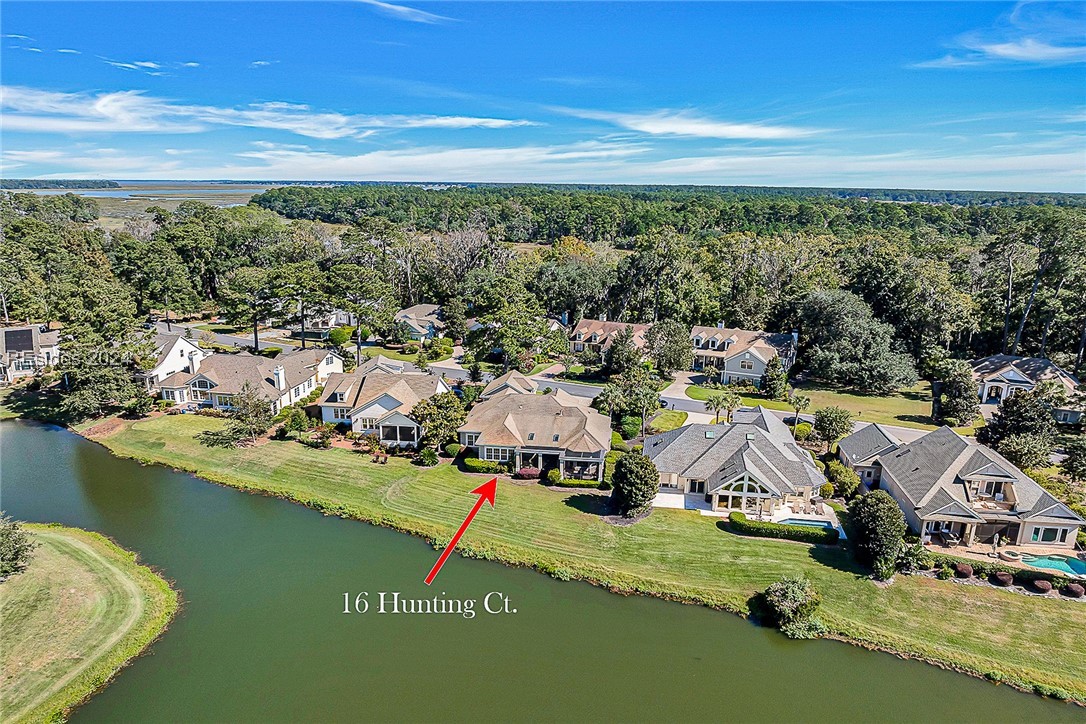 16 Hunting Court