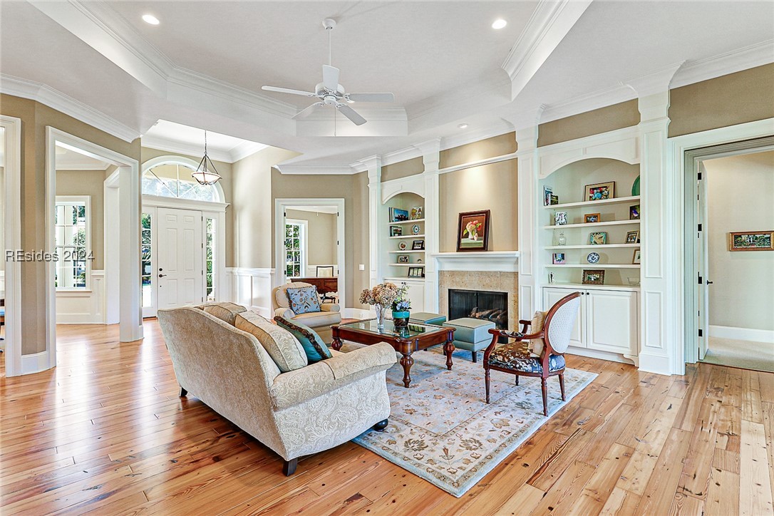 16 Hunting Court