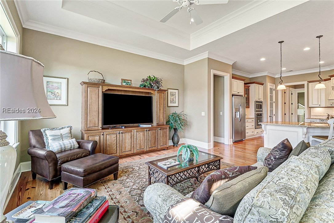 16 Hunting Court