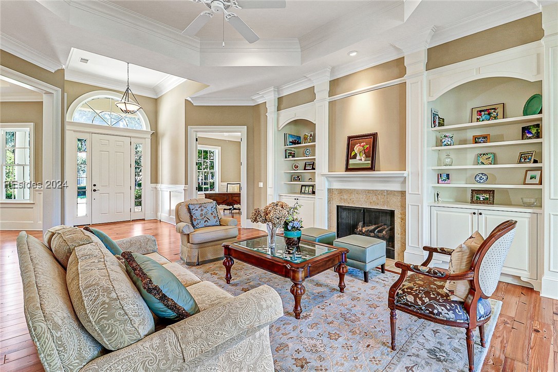 16 Hunting Court